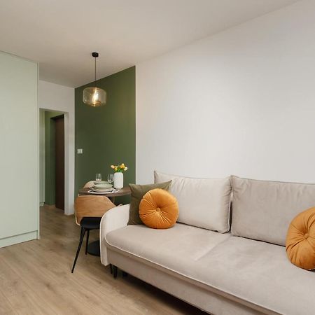 Cozy Studio Apartment Kolorowa Warsaw Ursus By Noclegi Renters Exterior photo